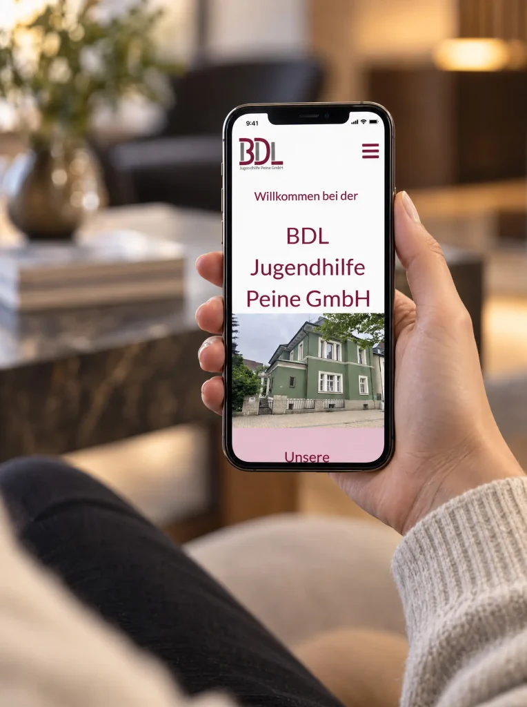 Neue Webseite der Jugendhilfe Peine auf verschiedenen Endgeräten